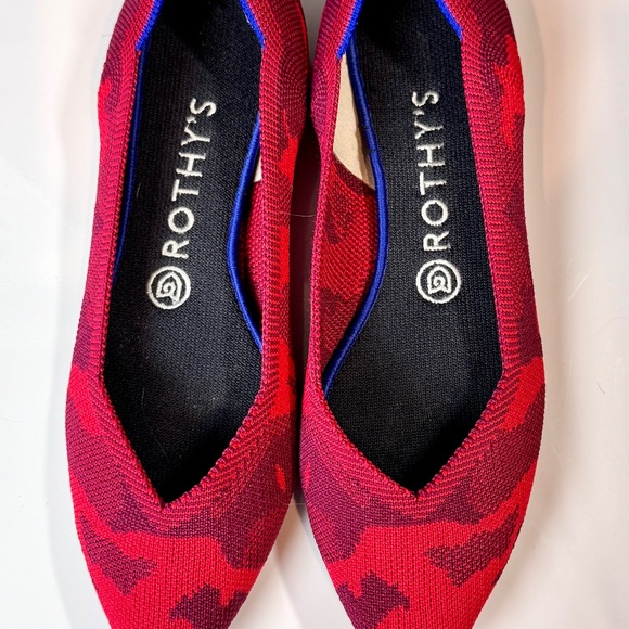 Rothy's The Point Red Camo Flats Size 8 (Fits 7.5 IMO) - Picture 7 of 8